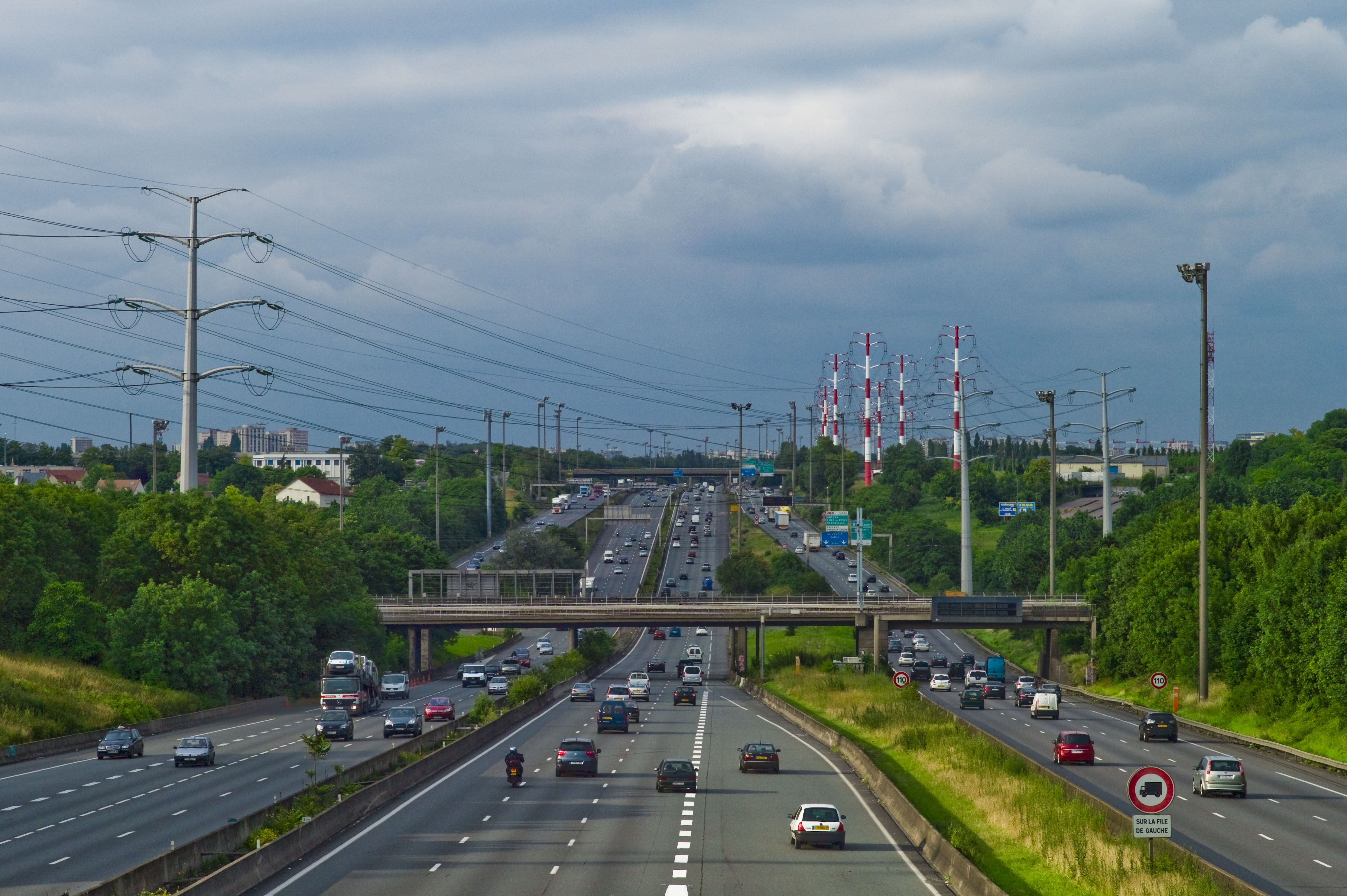 Autoroute A6 à Wissous photographiée vers Paris le 21 juin 2010, archive qui ne montre pas la circulation du 17 octobre 2026