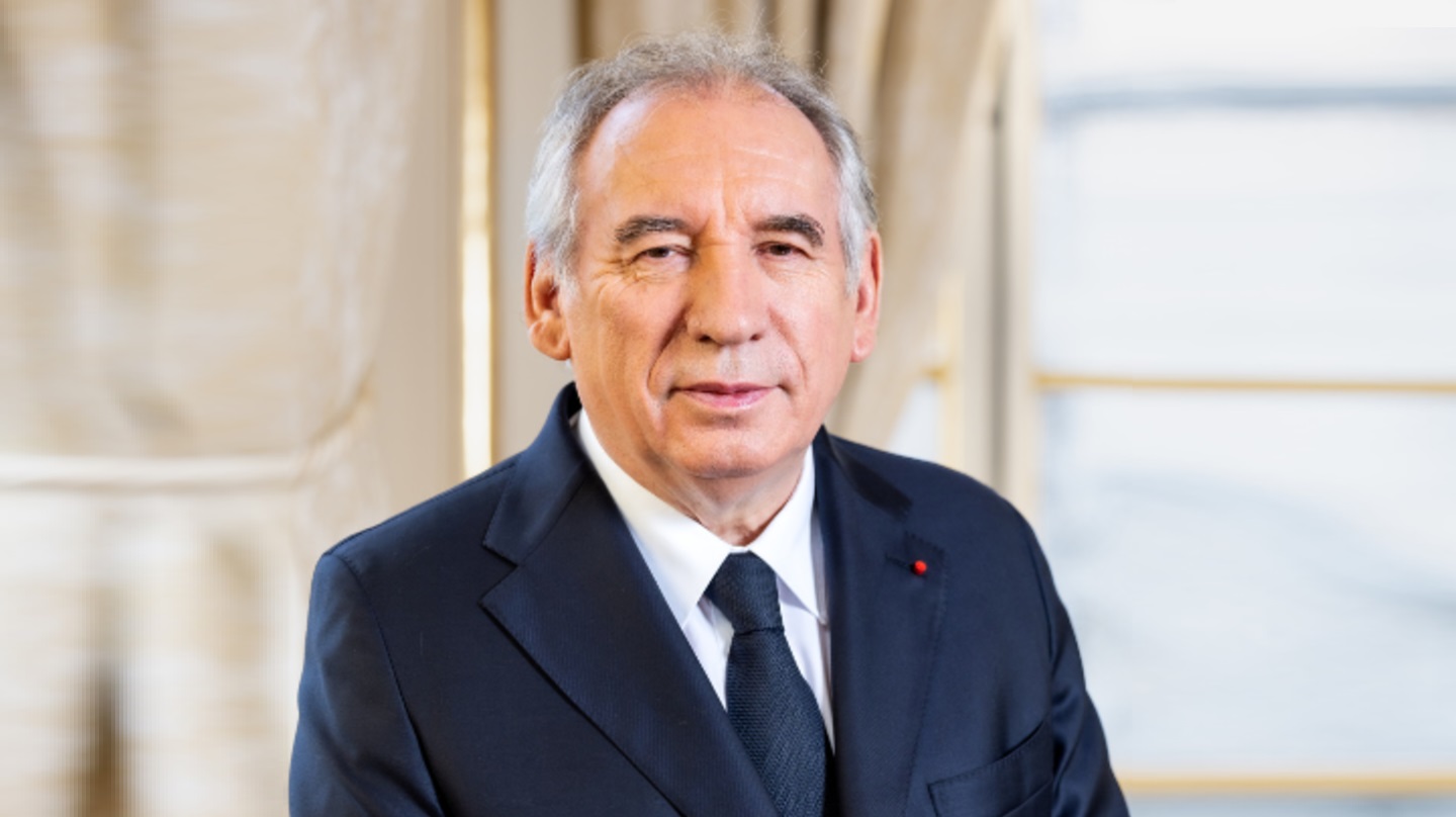 Portrait officiel de François Bayrou à Matignon en 2025, photographie d'archive et non de l'audience de septembre 2026