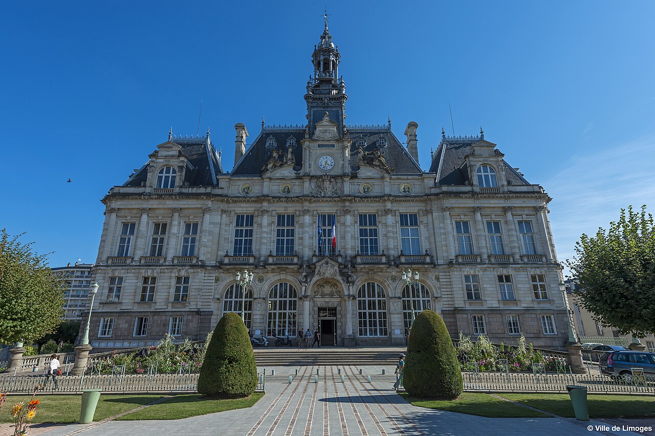 Hôtel de ville de Limoges intact photographié le 17 septembre 2010, archive antérieure à l’incendie du 17 octobre 2026